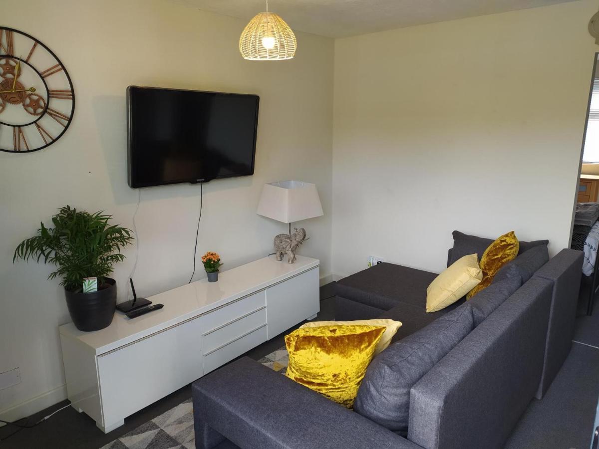 Апартаменты Garden Flat At The Infamous Piltdown Man Pub Fletching Экстерьер фото